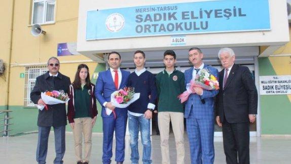 İlçe Milli Eğitim Müdürümüz Sayın Mehmet KALAYCI  ve Şube Müdürümüz Sayın Sinan YAYLAK Sadık Eliyeşil Ortaokulu Karne Törenine Katıldılar
