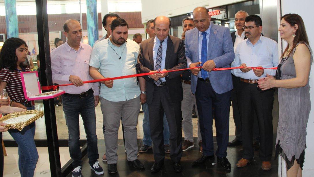 Tarsus Atatürk Mesleki ve Teknik Anadolu Lisesi Resim Sergisi Açıldı.