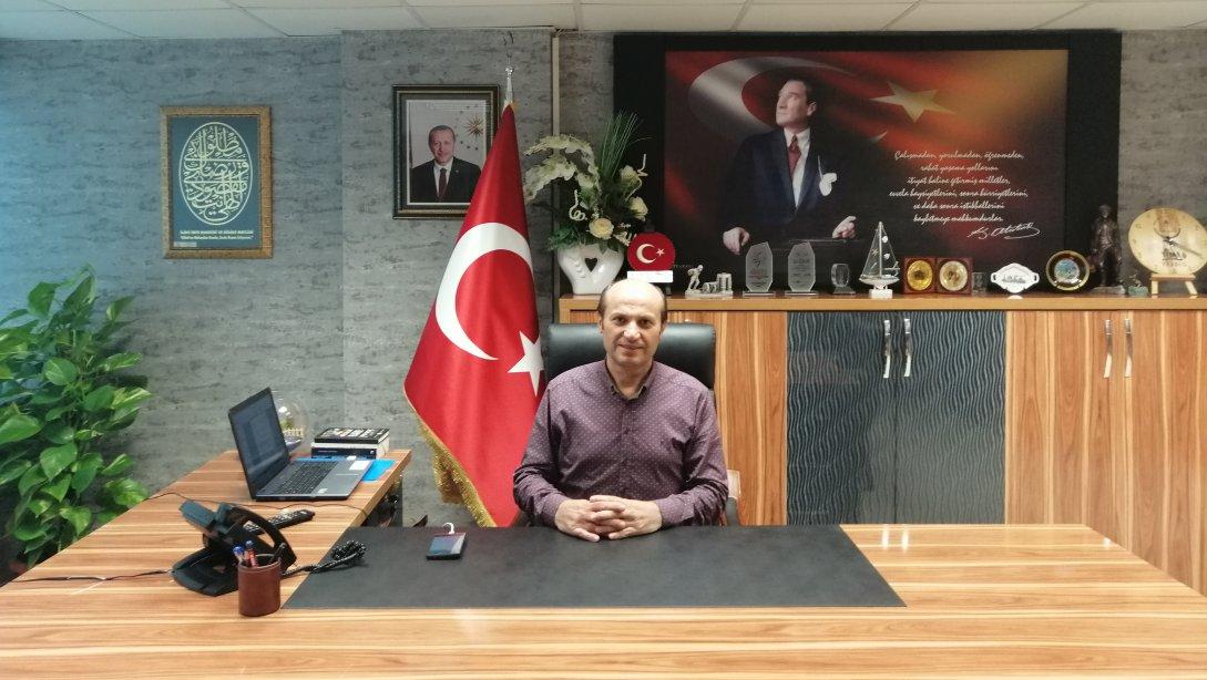 İlçe Milli Eğitim Müdürü Mehmet Metin'in Kadir Gecesi Dolayısıyla Yayımladıkları Mesajları