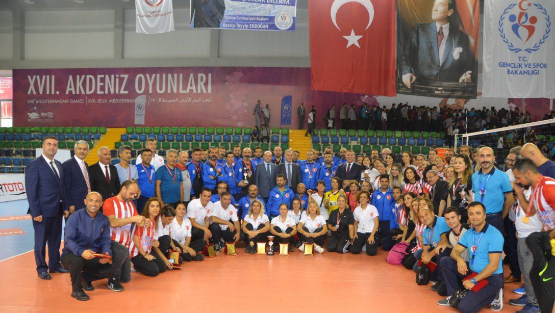 Türkiye Öğretmenler Kupası İl Şampiyonası Kupa ve Madalya Töreni Mersin'de Gerçekleştirildi