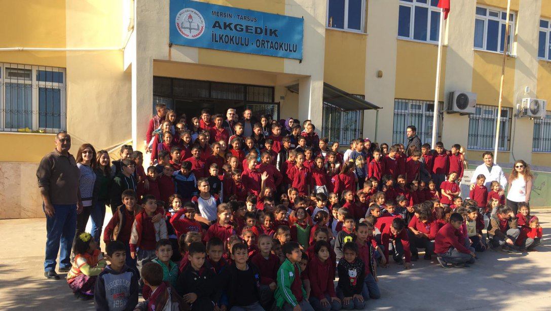 Tarsus Şehit Fazlı Kalaycı Ortaokulu'ndan Akgedik ilk/Ortaokuluna Ziyaret