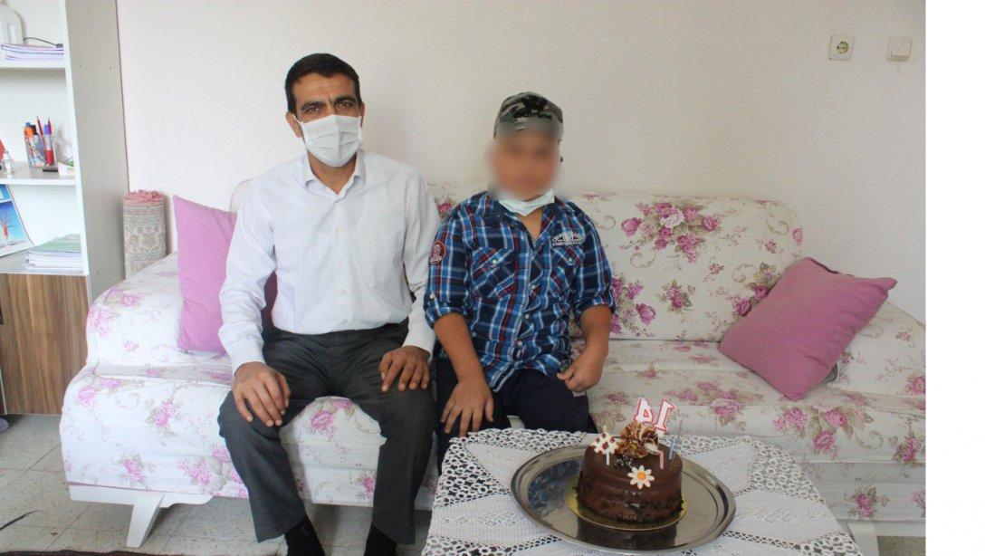 Evde Eğitim Öğrencimiz Ramazan Eren Tekerlek'in Doğumgünü Kutlandı