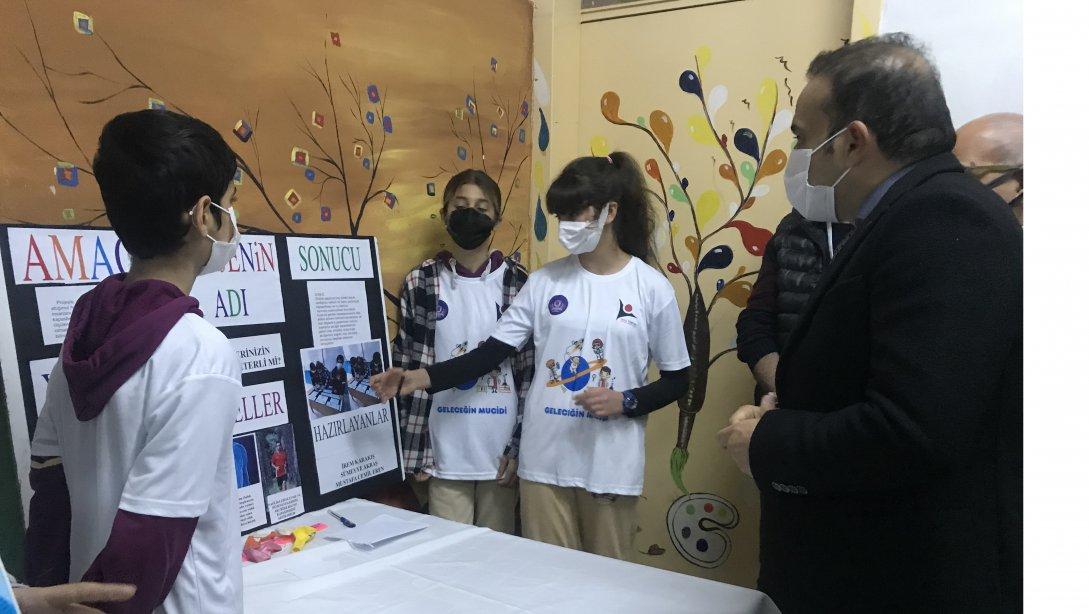Turgut İçgören Ortaokulu Bilim Fuarı Açıldı