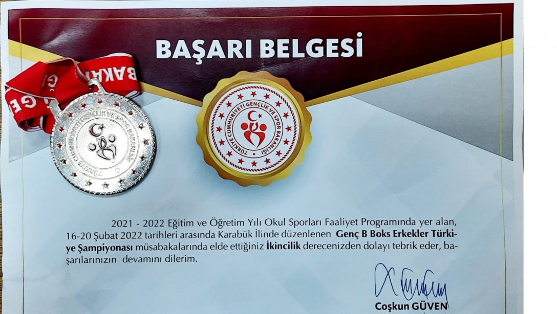 Öğrencimiz, Boks Şampiyonası'nda Türkiye 2.si Oldu