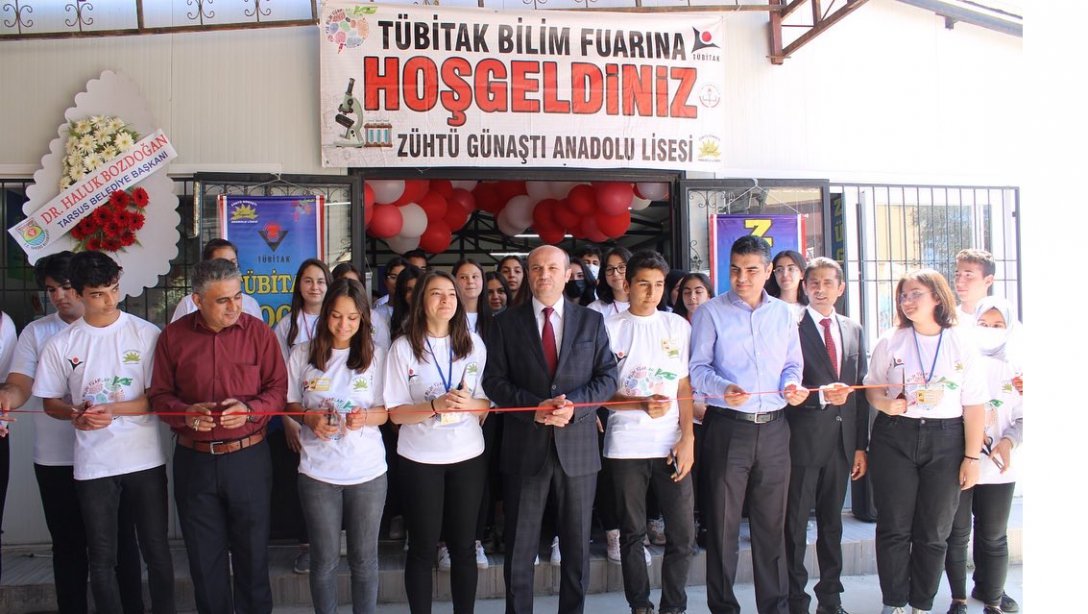 Zühtü Günaştı Anadolu Lisesi Bilim Fuarı Açıldı