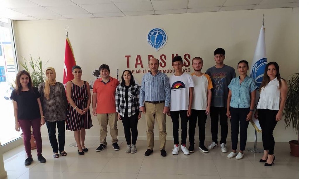 Tübitak Finalistlerinden İlçe Milli Eğitim Müdürümüz Mehmet Metin'e Ziyaret