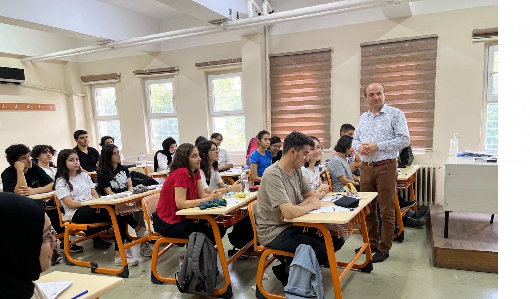 İlçe Milli Eğitim Müdürümüz Mehmet Metin, Abdülkerim Bengi Anadolu Lisesi'ni Ziyaret Etti