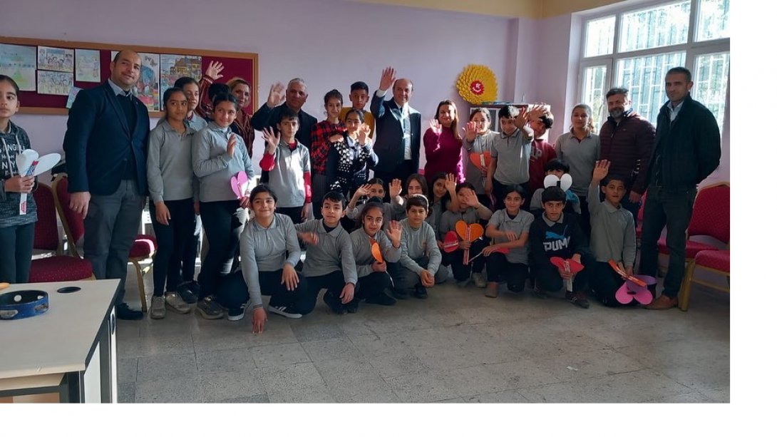 İlçe Milli Eğitim Müdürümüz Mehmet METİN, Şehit Sabri Acem Ortaokulu'nu Ziyaret Etti