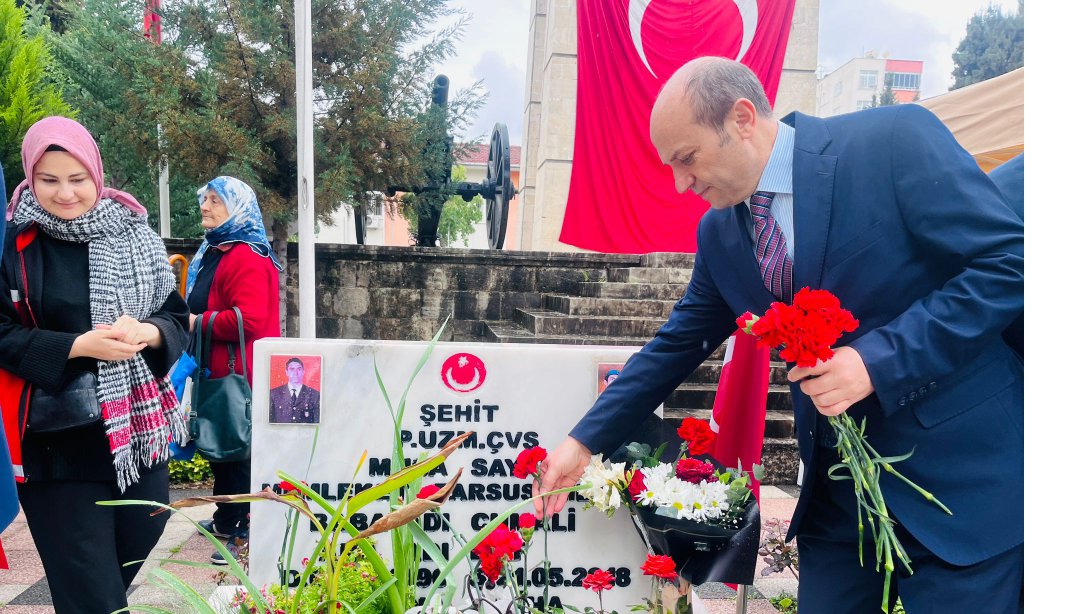18 Mart Şehitleri Anma Günü'nde Tarsus Şehitliği Ziyareti Gerçekleştirildi 