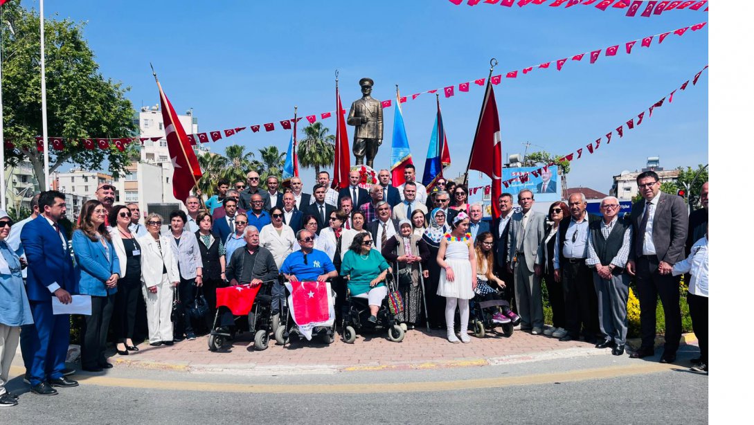 Engelliler Farkındalık Haftası Çelenk Sunma Töreni Yapıldı