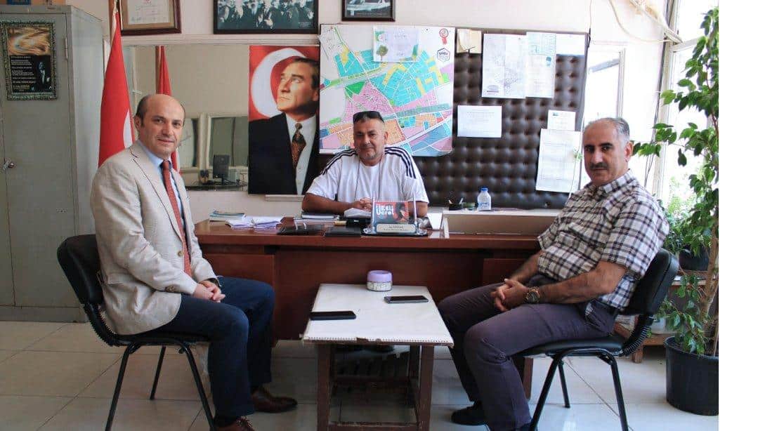 İlçe Millî Eğitim Müdürümüz Mehmet METİN, Yenice Mahalle Muhtarı Ali Sırdaş'ı Ziyaret Etti 