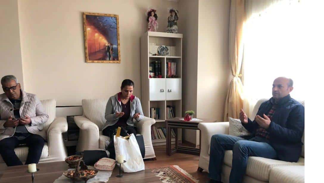 İlçe Milli Eğitim Müdürümüz Mehmet METİN, Rahmetli Öğretmenimiz Cafer Şimşek'in Ailesini Ziyaret Etti