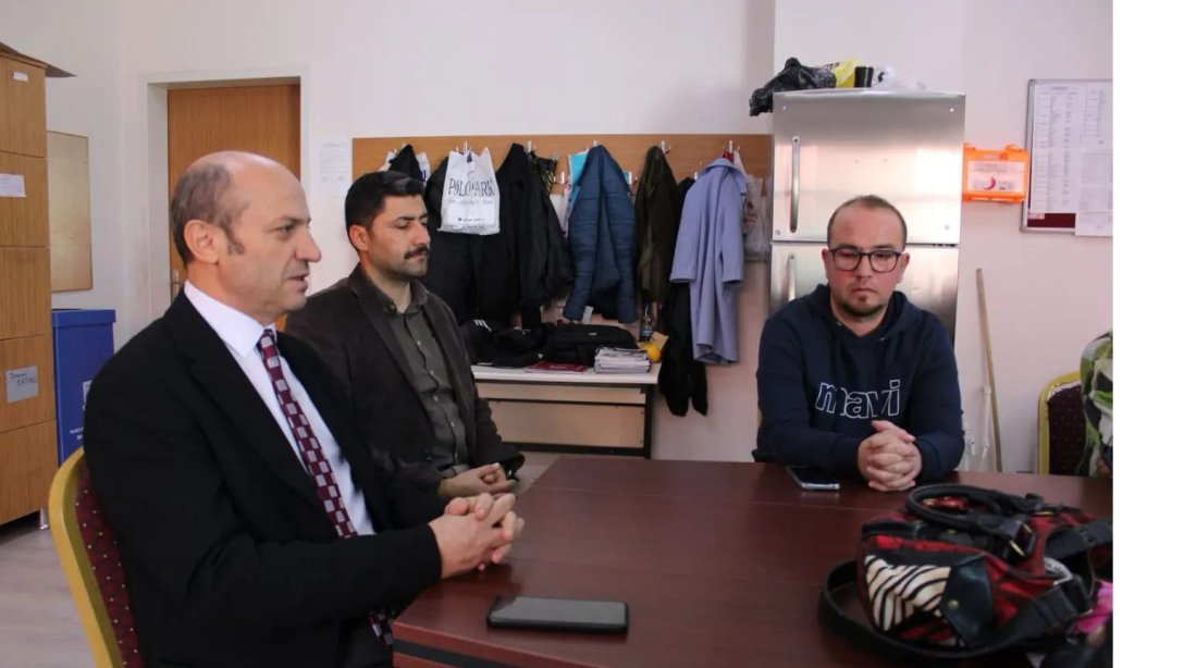 İlçe Milli Eğitim Müdürümüz Mehmet METİN, Çağlayan Şehit İsmail Dinç Ortaokulu Öğretmenleriyle Buluştu