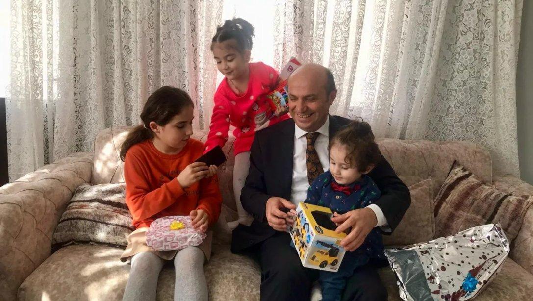 İlçe Milli Eğitim Müdürümüz Mehmet Metin, Öğrencimiz Ecrin Faydalı'nın Evine Misafir Oldu