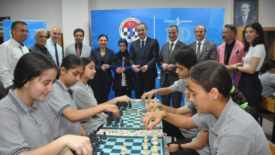 Şehit Sabri Acem Ortaokulu'nda Satranç Sınıfı Açılışı Yapıldı 
