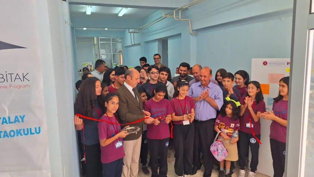 M. İstemihan Talay Yatılı Bölge Ortaokulu Tübitak Bilim Fuarı Açılışı Yapıldı 