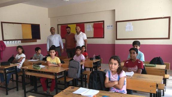 Suriyeli çocukların eğitimi kayıp nesil felaketini önleyecek
