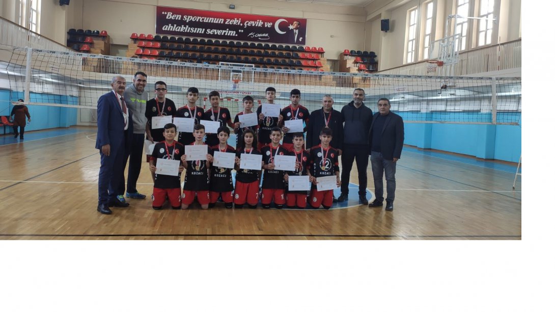 Öğrencilerimiz, Voleybol Türkiye Yarı Finaline Kaldı