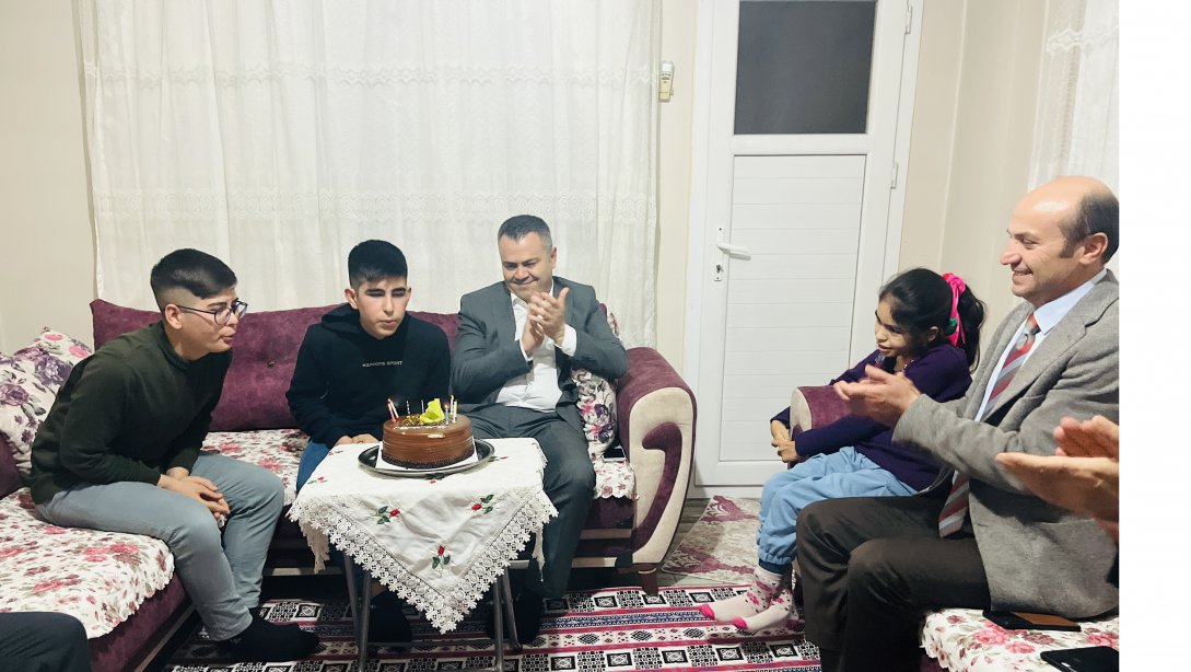 Evde Eğitim Öğrencimiz Selahattin Gazi'nin Doğumgünü Kutlandı