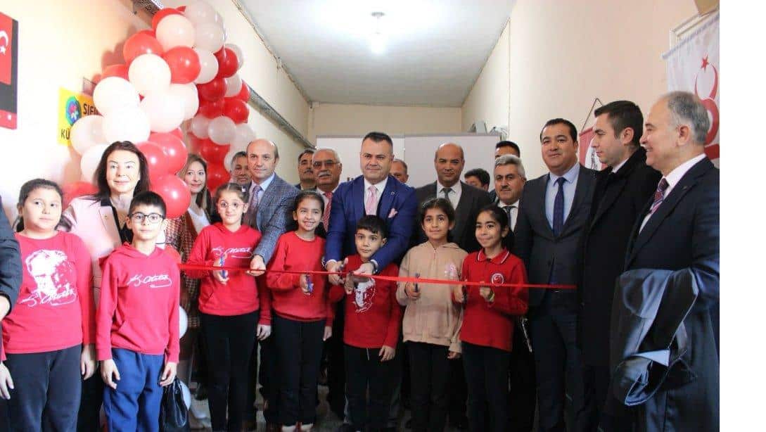 Atatürk İlkokulu Kütüphane Açılışı Yapıldı 