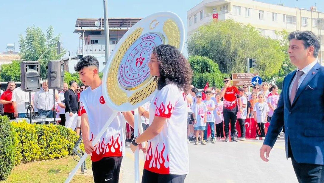 19 Mayıs Atatürk'ü Anma, Gençlik ve Spor Bayramı Çelenk Sunma Töreni Yapıldı 