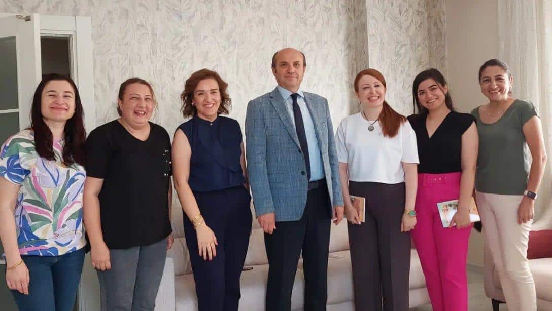 İlçe Millî Eğitim Müdürümüz Mehmet METİN, Aday Öğretmen Defne Altunay'ı Ziyaret Etti 