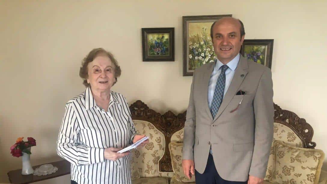 Milli Eğitim Müdürümüz Mehmet METİN, Hayırsever Şenel SARI'yı Ziyaret Etti 
