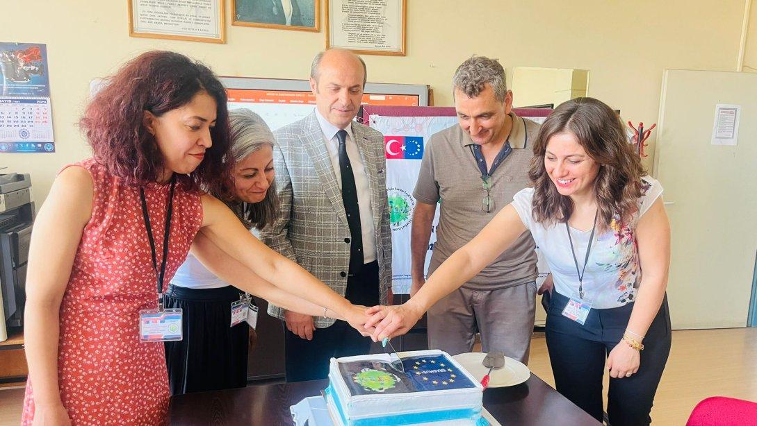 İlçe Millî Eğitim Müdürümüz Mehmet METİN, 75.Yıl Kocatepe Ortaokulu Öğretmenlerinin Proje Toplantısına Katıldı 
