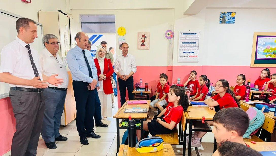 İlçe Kaymakamımız Mehmet Ali Akyüz, Atatürk İlkokulu'nu Ziyaret Etti 