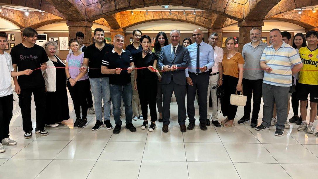 Cumhuriyet Anadolu Lisesi Resim Sergisi Açılışı Yapıldı 