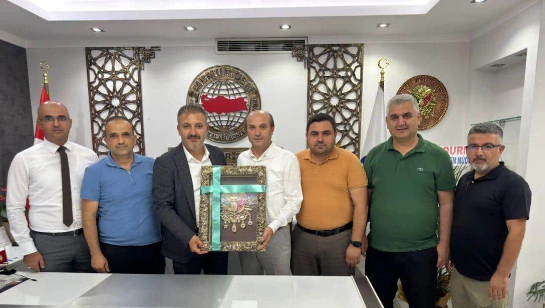 İlçe Millî Eğitim Müdürümüz Mehmet Metin, Eğitim Bir Sen Mersin 1 Nolu Şube Başkanını Ziyaret Etti 